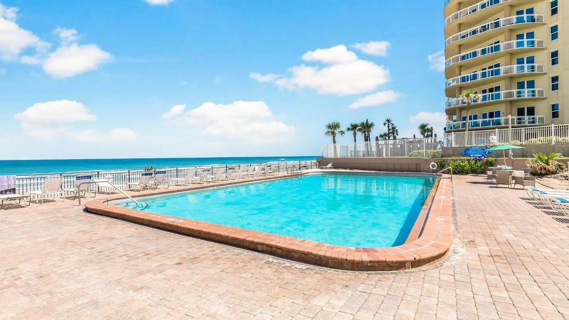 بيت للعطل Oceanside Pair-A-Dise - Double Room, Heated Pool & Beach Access, Free Parking دايتونا بيتش